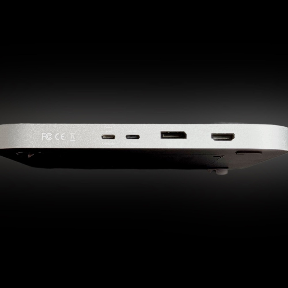 White Wireless Access Point with Minimalist Design - Picture 3 of 7